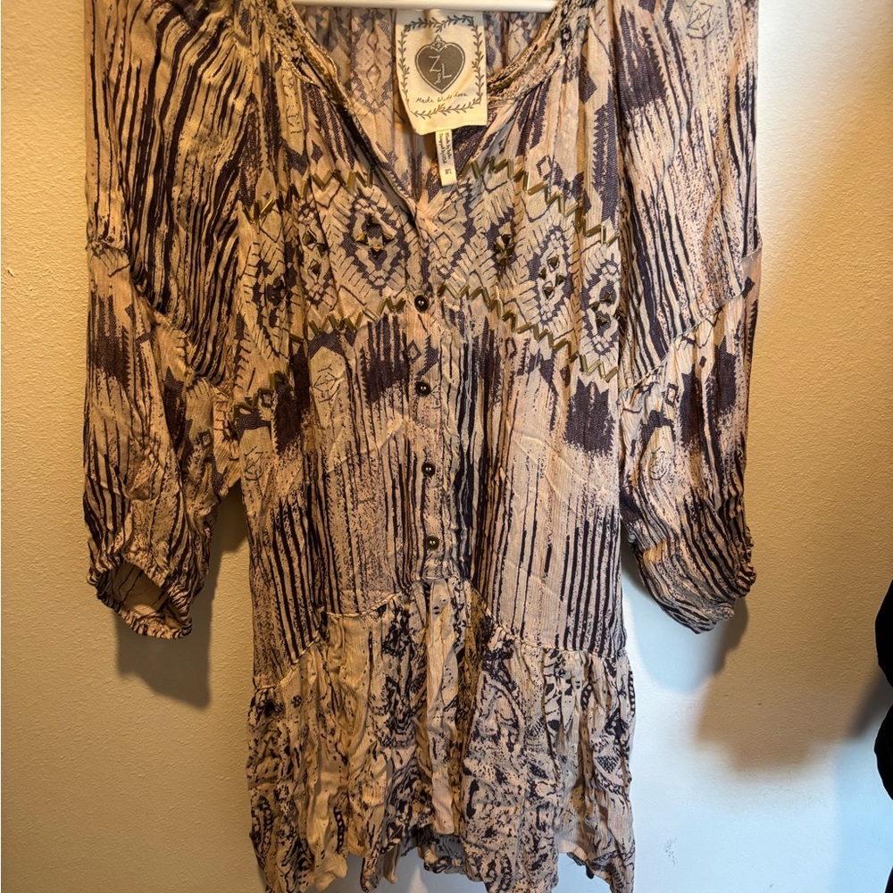 Ash Beige and Black Patterned Blouse